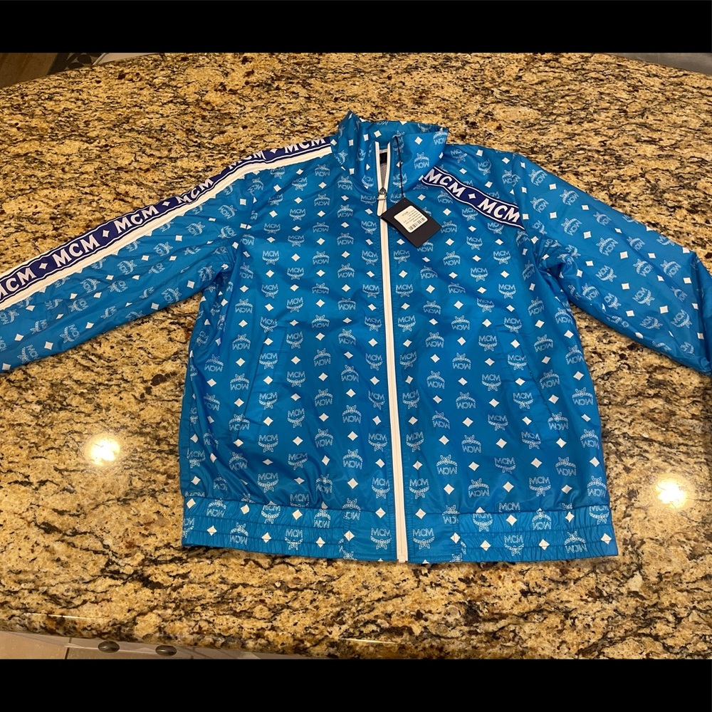 BRAND NEW Real Deal MCM!!